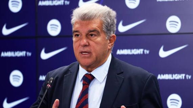 Barcelona và cơ hội vàng bị bỏ lỡ: Sự do dự khó hiểu của Chủ tịch Laporta