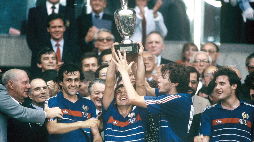 Parc des Princes: Hơn 125 năm lịch sử và huyền thoại bóng đá Pháp