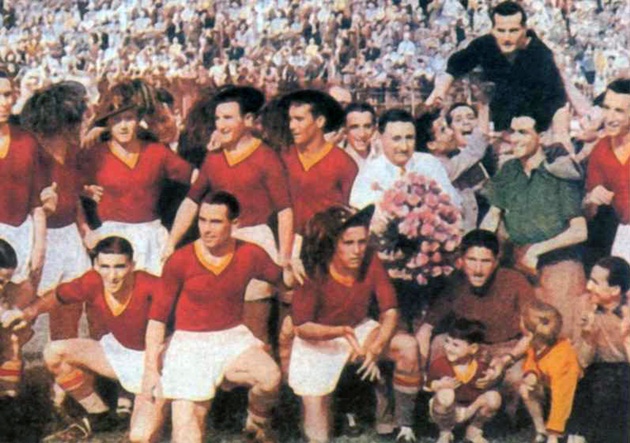 AS Roma: Huyền Thoại Đỏ-Vàng Trên Đấu Trường Quốc Tế